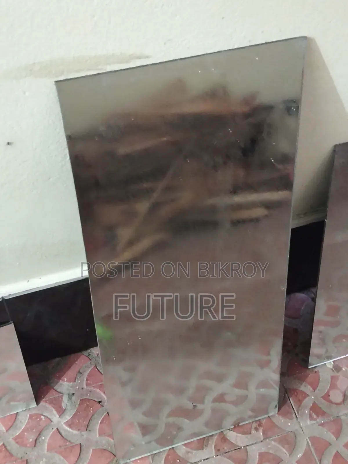 Glass mirror for home