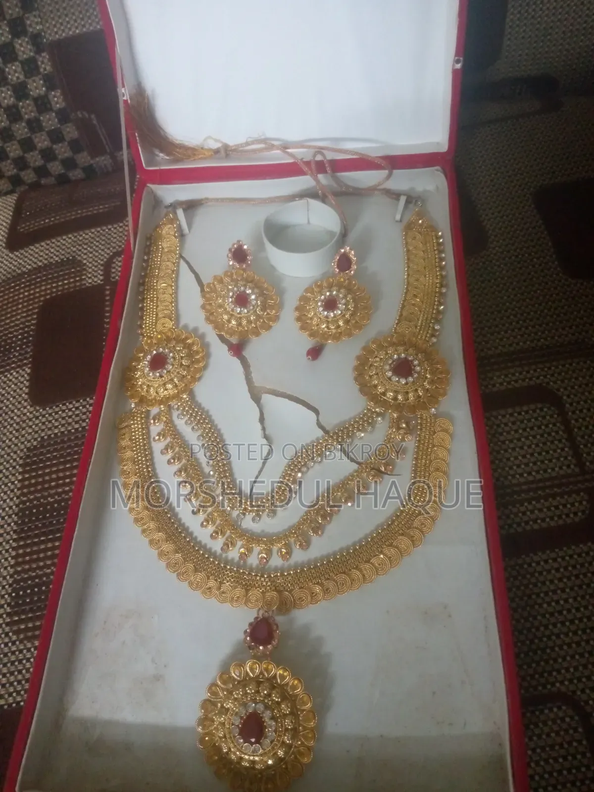 বিয়ের নেকলেস