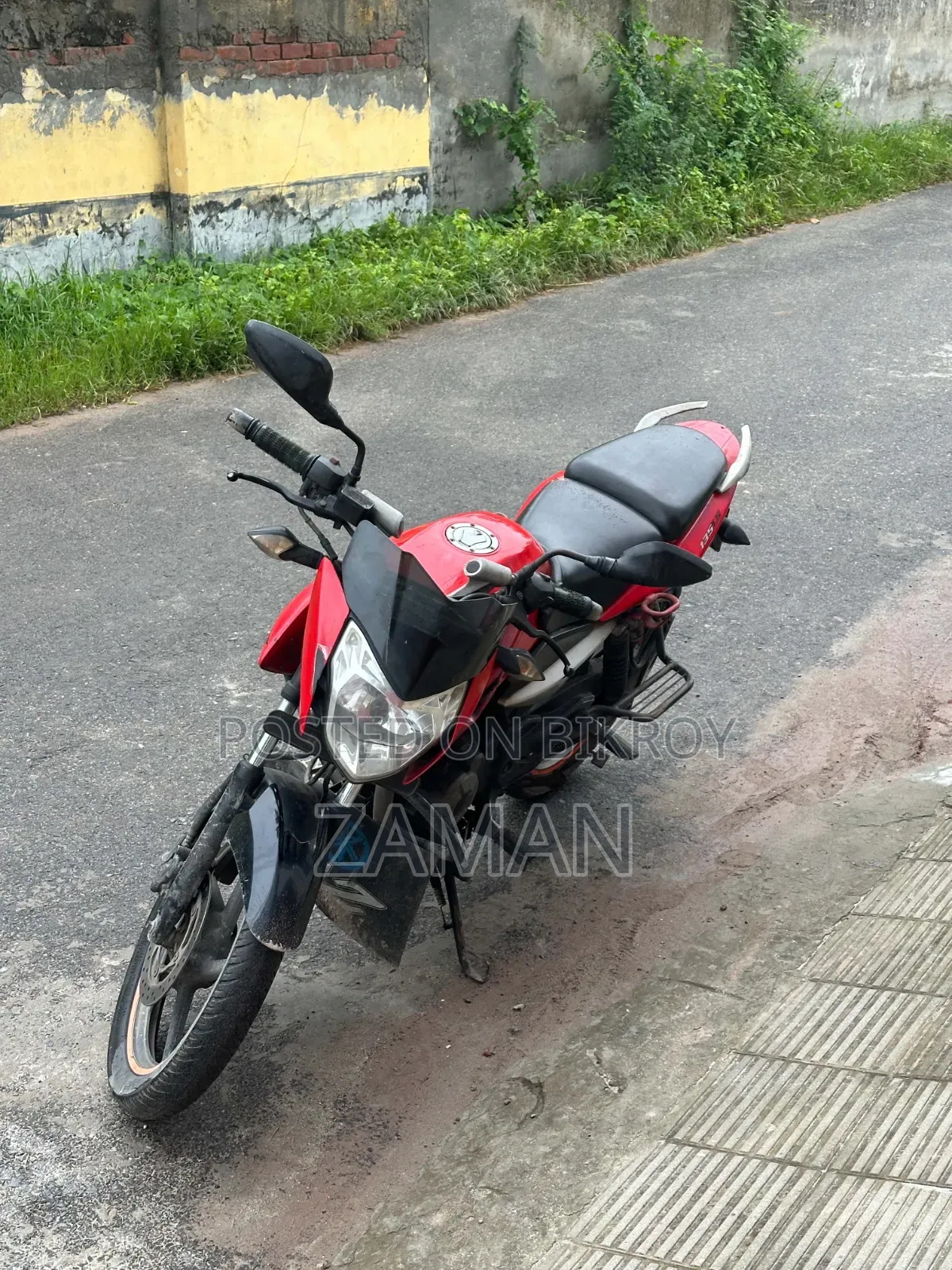 Bajaj Pulsar 135 LS 2013 Red