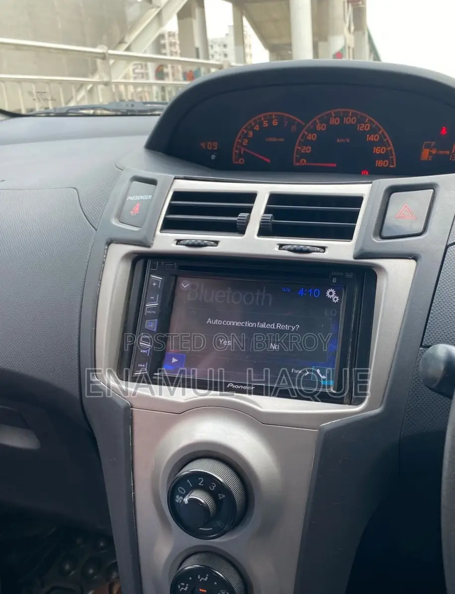 Toyota Vitz 2010