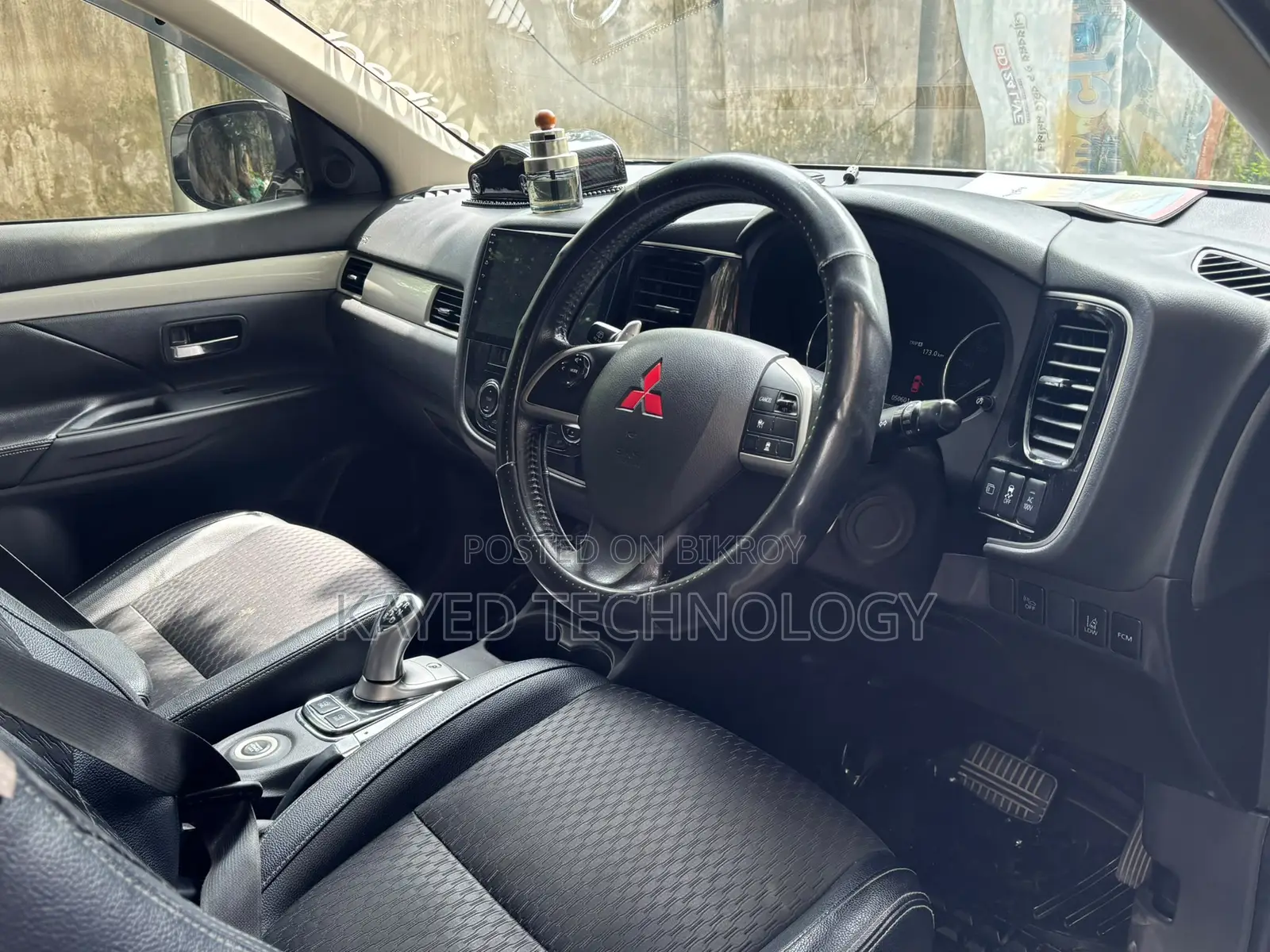 Mitsubishi Outlander 2.4 PHEV AWD 2013 Pearl