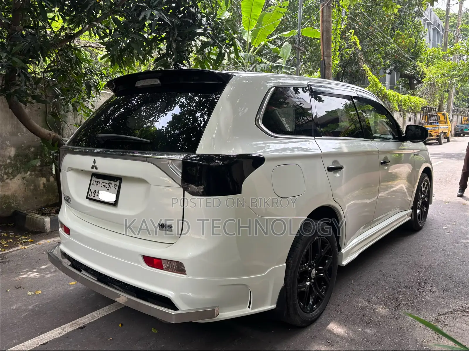 Mitsubishi Outlander 2.4 PHEV AWD 2013 Pearl