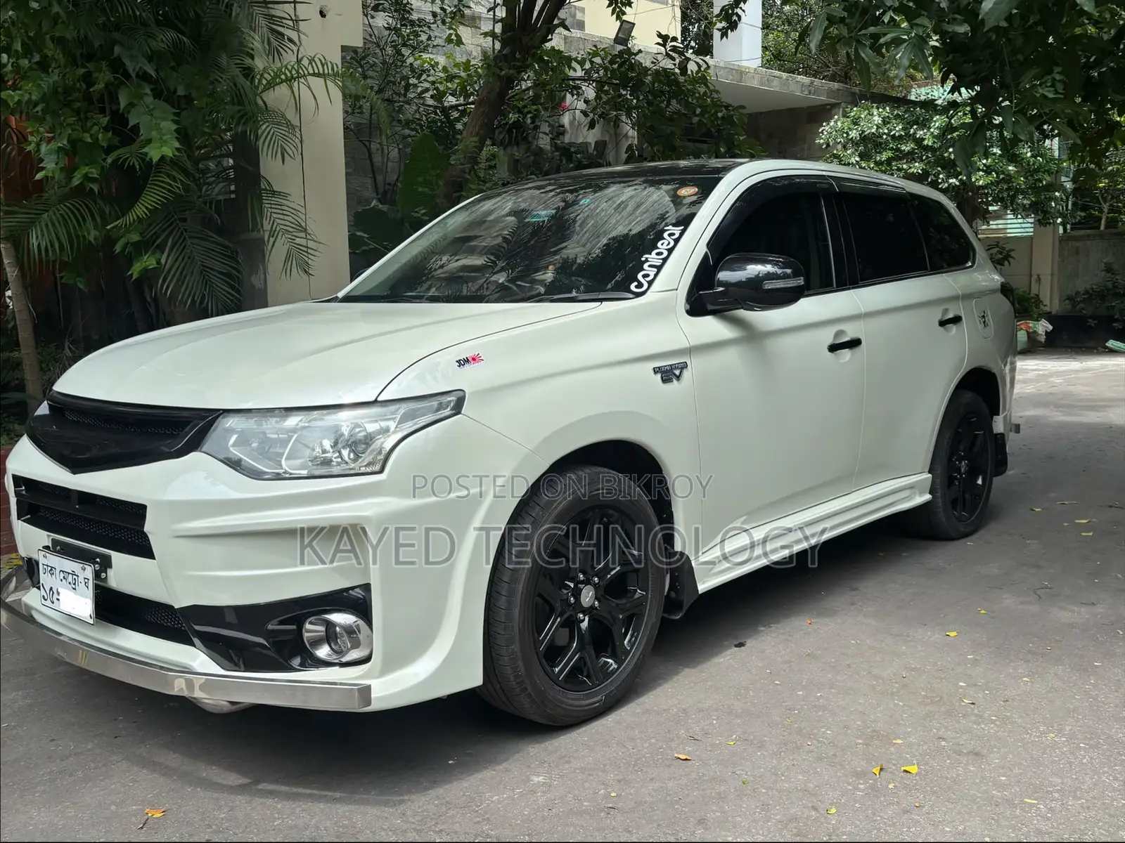 Mitsubishi Outlander 2.4 PHEV AWD 2013 Pearl