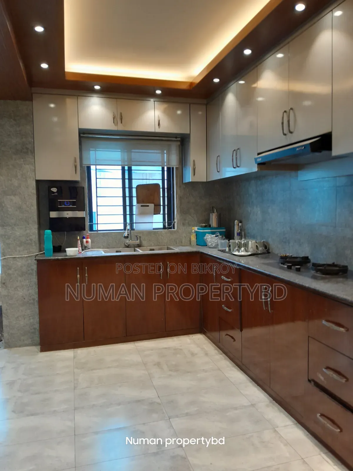 Furnished 3-Bedroom Apartment in Numan Property Bd, Basundhara for Rent