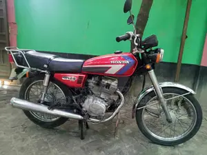 হোন্ডা ২০০৬ রেড