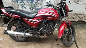 হোন্ডা ২০১৭ রেড