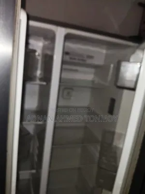 ডাবল ডোর ফ্রিজ, ইকো+, এলজি, বাটারফ্লাই ইআর শোরুম থেকে কেনা।