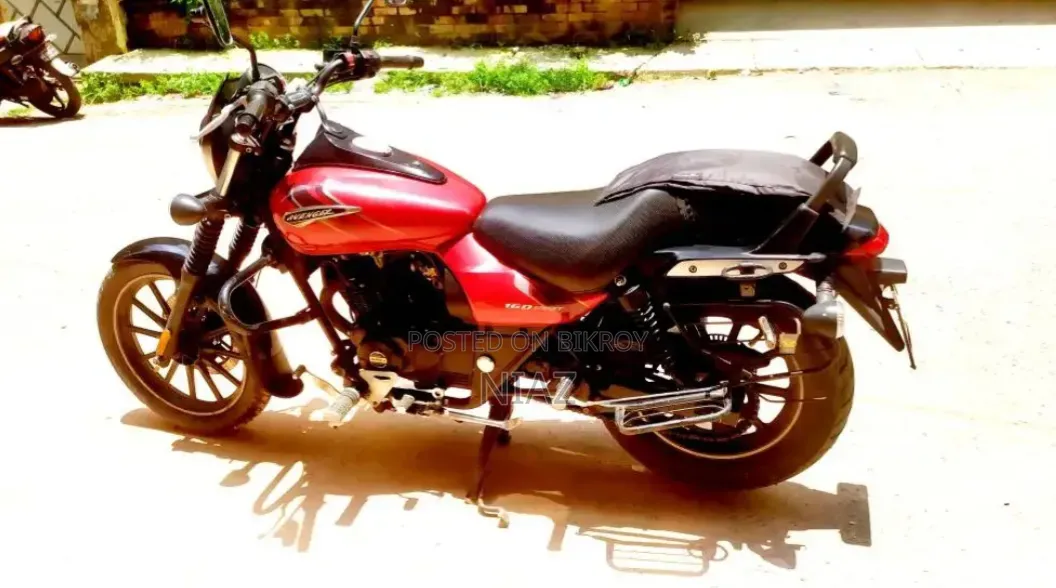 Bajaj Avenger 160 Street 2023 Red