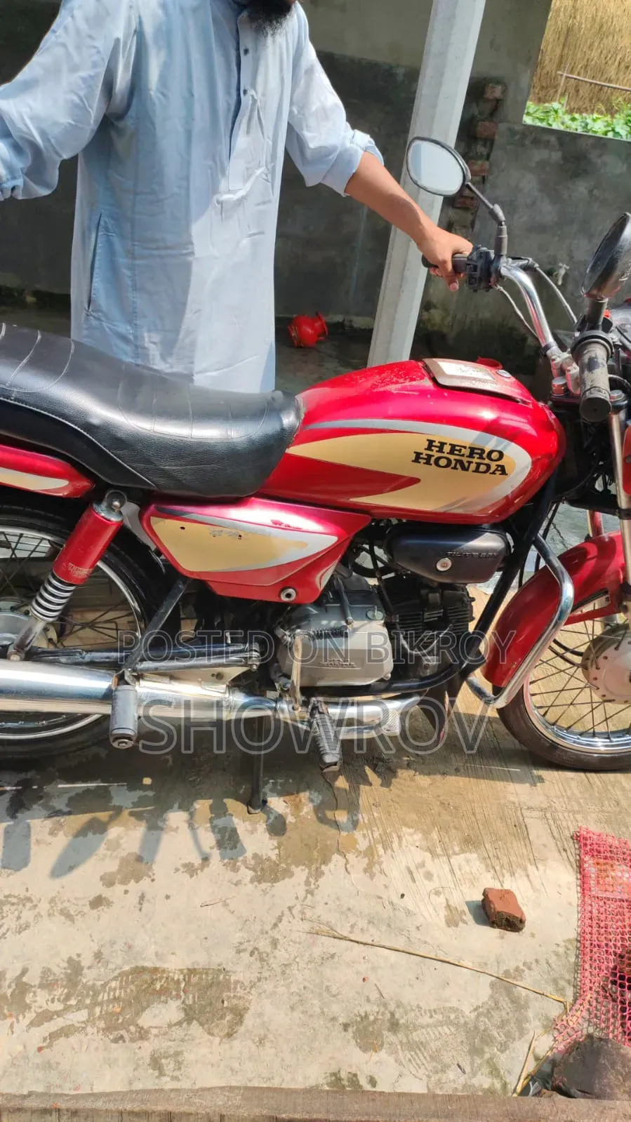 Hero 2011 Red