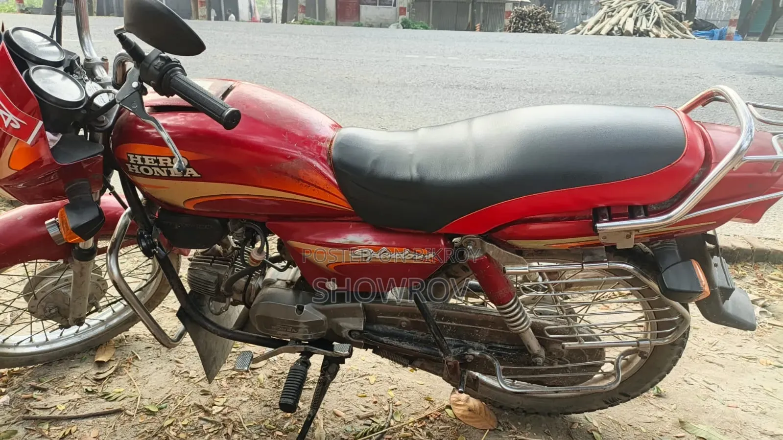 Hero 2011 Red