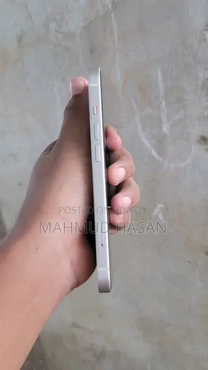 অ্যাপল আইফোন ১৩ ১২৮ জিবি হোয়াইট