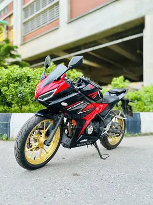 হোন্ডা সিবিআর ২০১৯ ব্ল্যাক