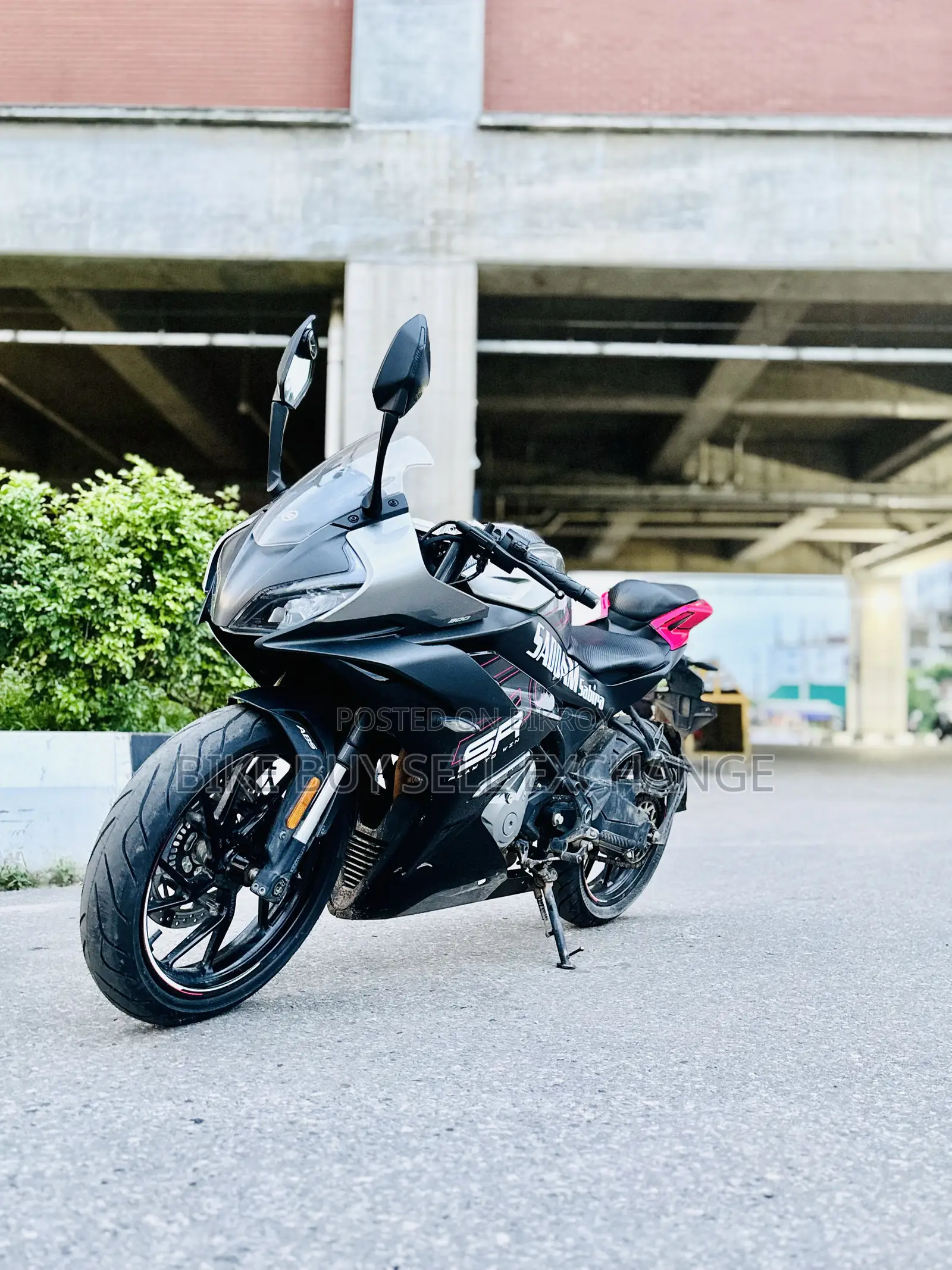 CFMoto 300SR 2025 Gray