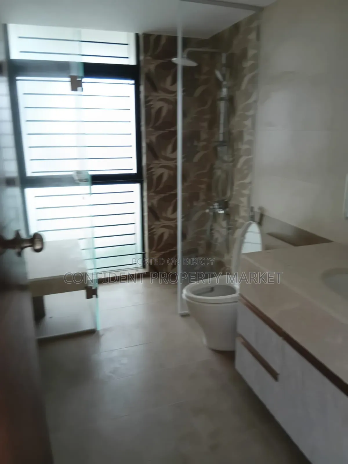 4-Bedroom Apartment in Gulshan for Rent