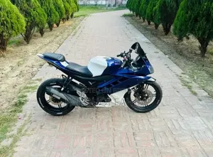 Yamaha R15 V2 Fi 2012