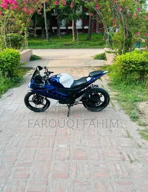 Yamaha R15 V2 Fi 2012