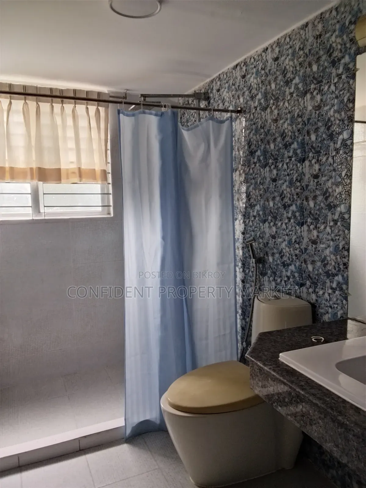 4-bedroom Apartment in Gulshan for Rent
