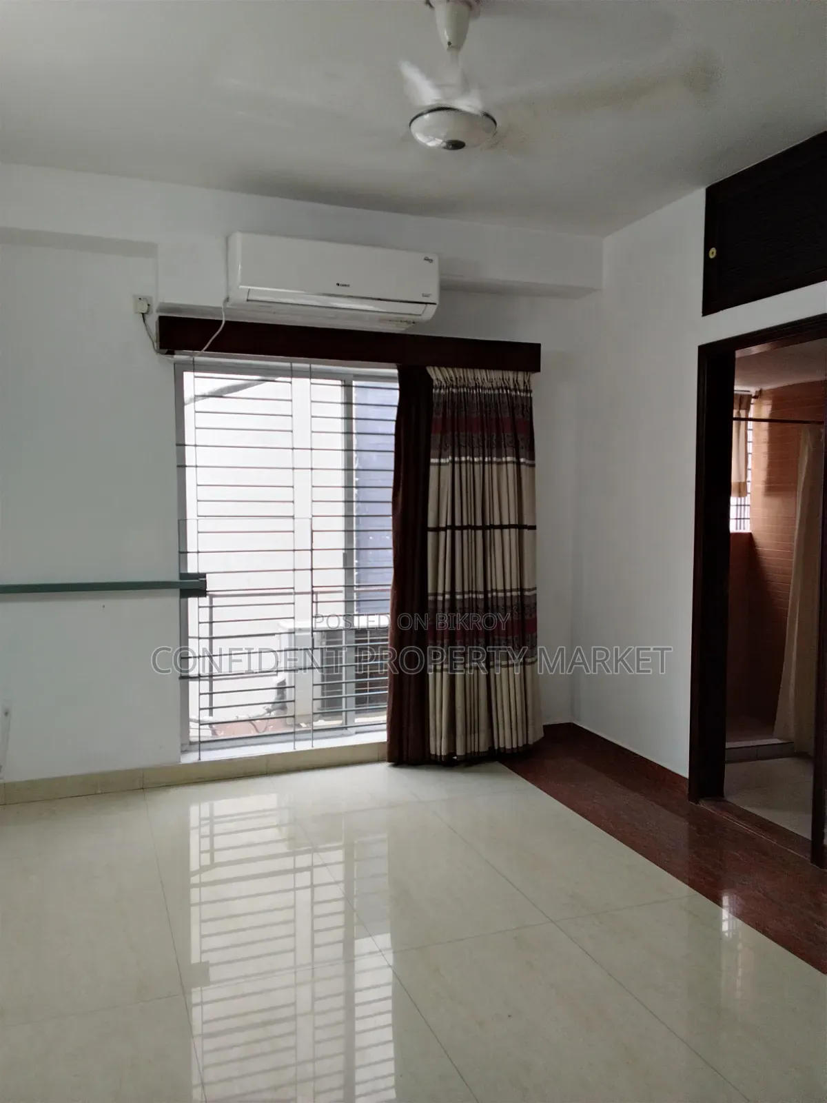 4-bedroom Apartment in Gulshan for Rent