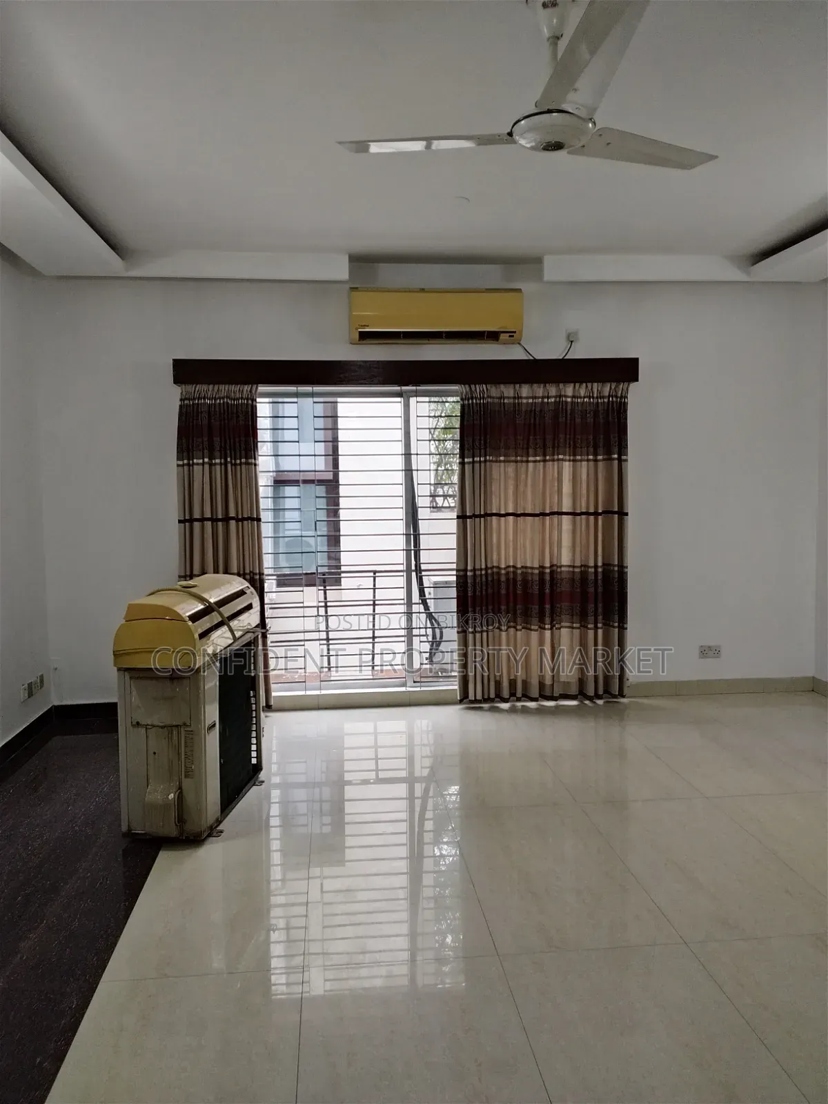 4-bedroom Apartment in Gulshan for Rent