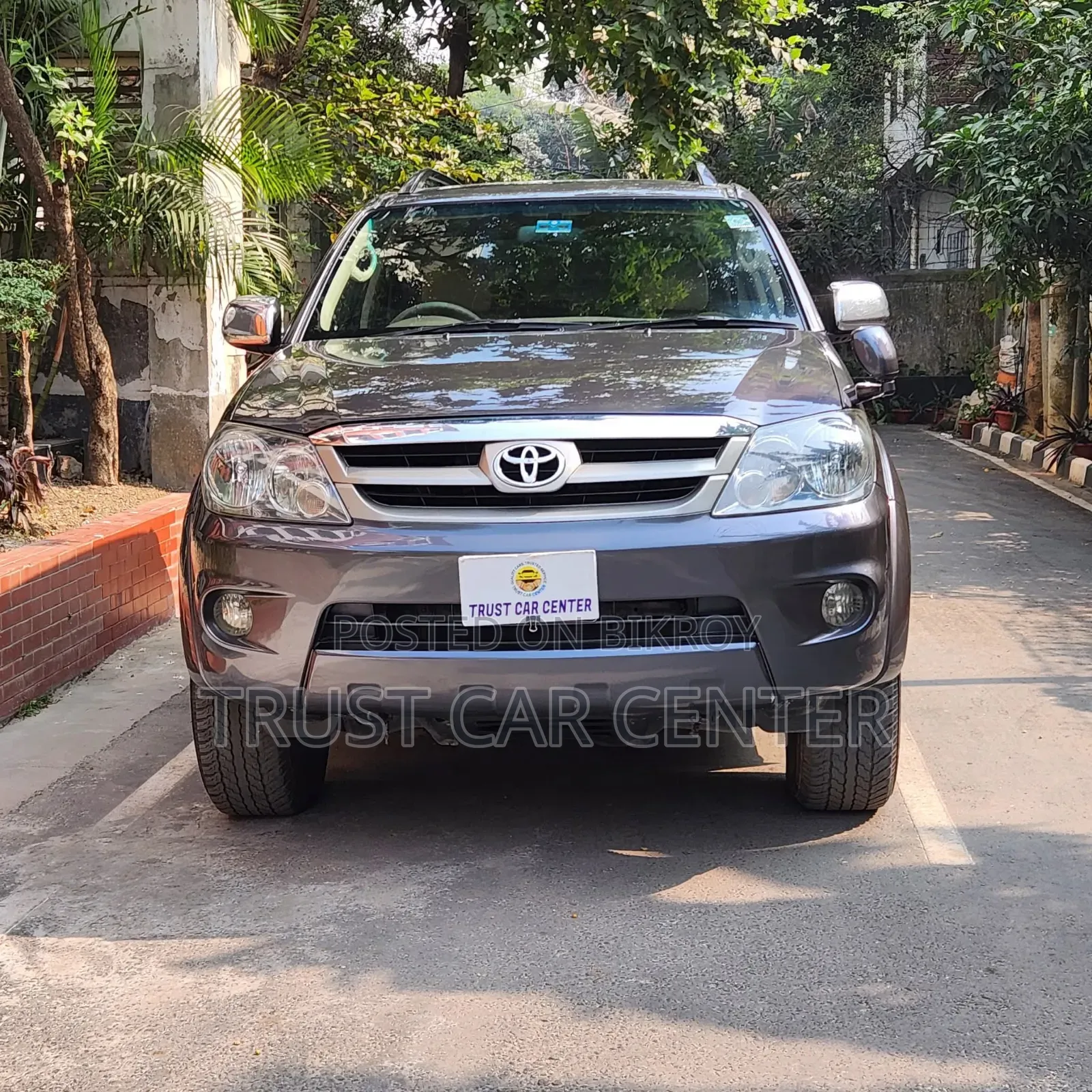 টয়োটা ফরচুনার ২০০৬ গ্রে