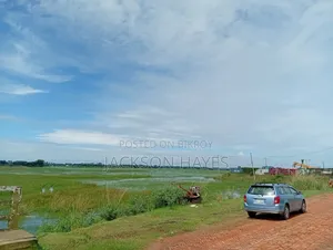 ইন্ডাস্ট্রি স্থাপনের উপযোগী প্লট বিক্রয় হবে।
