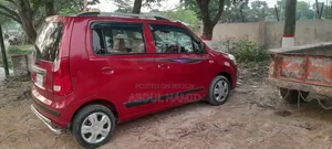 সুজুকি ওয়াগন আর ২০১৬ লাল