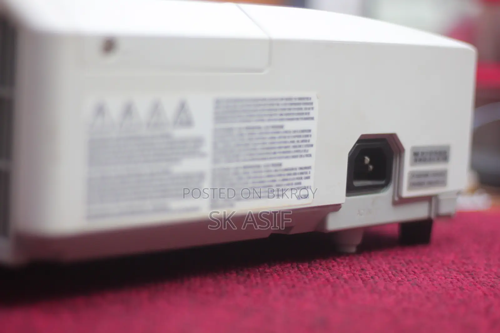 Original Hitachi Cp-X4015wn model projector will be sold.