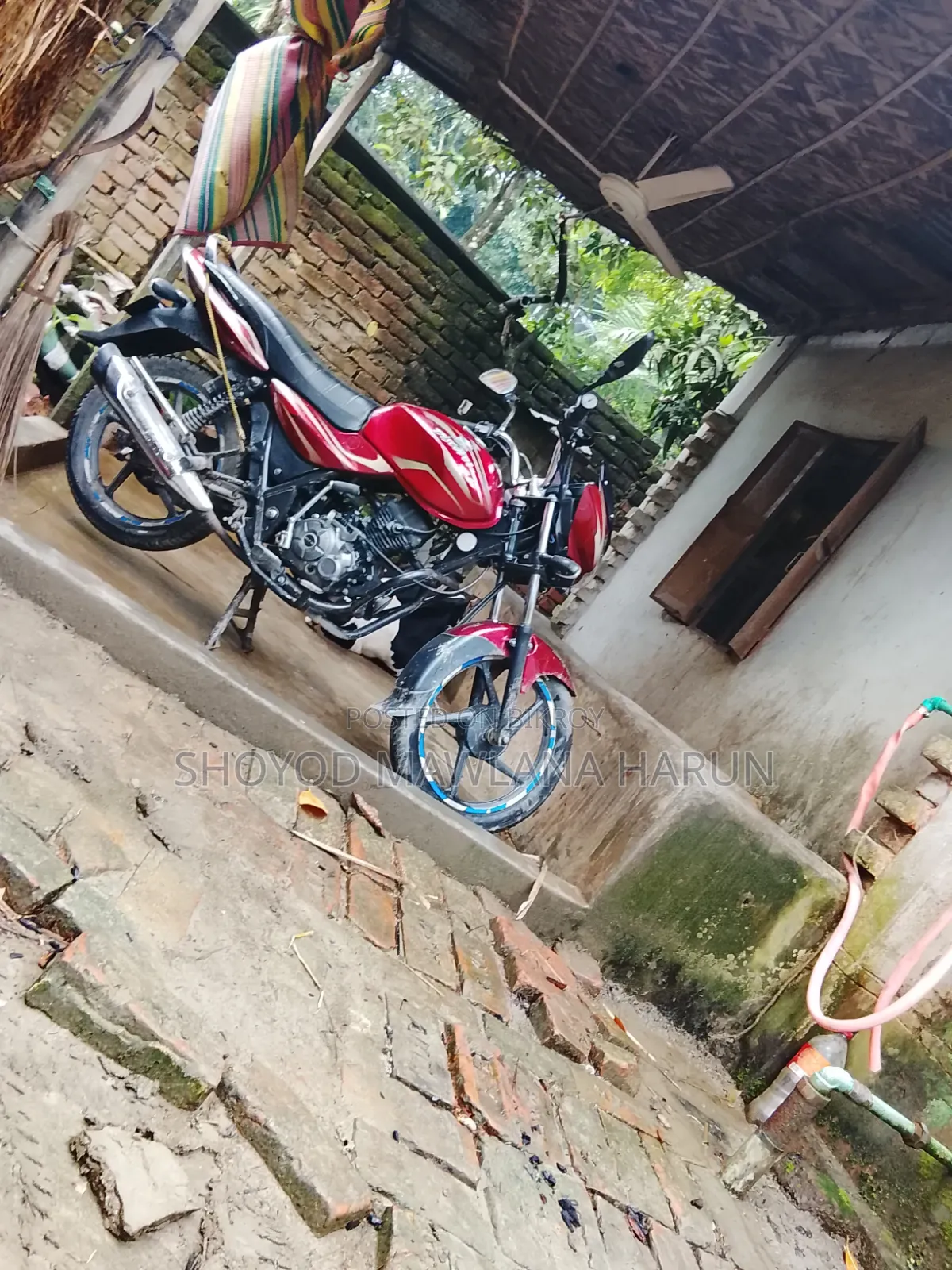Bajaj Discover 100 2010 Red