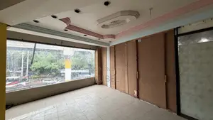 অফিস শোরুম ভাড়া দেয়া হবে