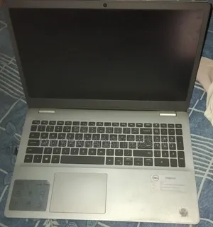 Laptop Dell Inspiron 15 3501 4GB Intel Core I3 HDD 1T