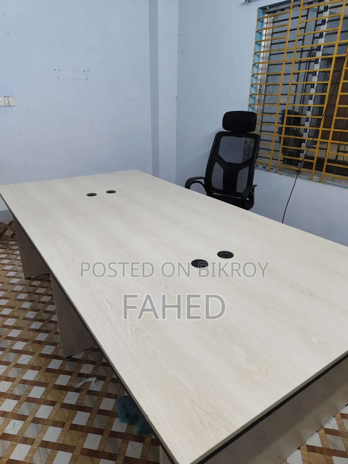 10 Person Conference Table