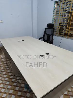 10 Person Conference Table