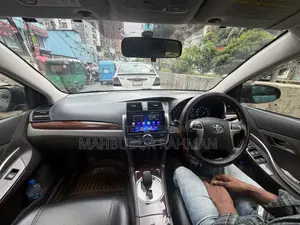 টয়োটা অ্যালিয়ন ২০১৪ কালো
