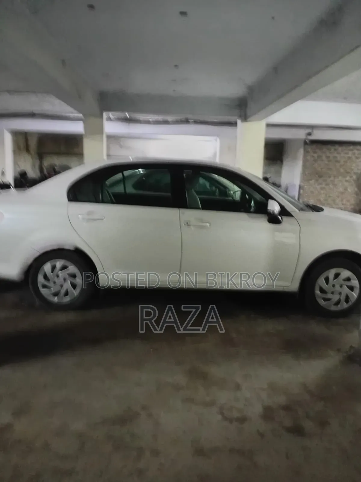 Toyota Axio 2017 Pearl