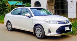 Toyota Axio 2017 Pearl