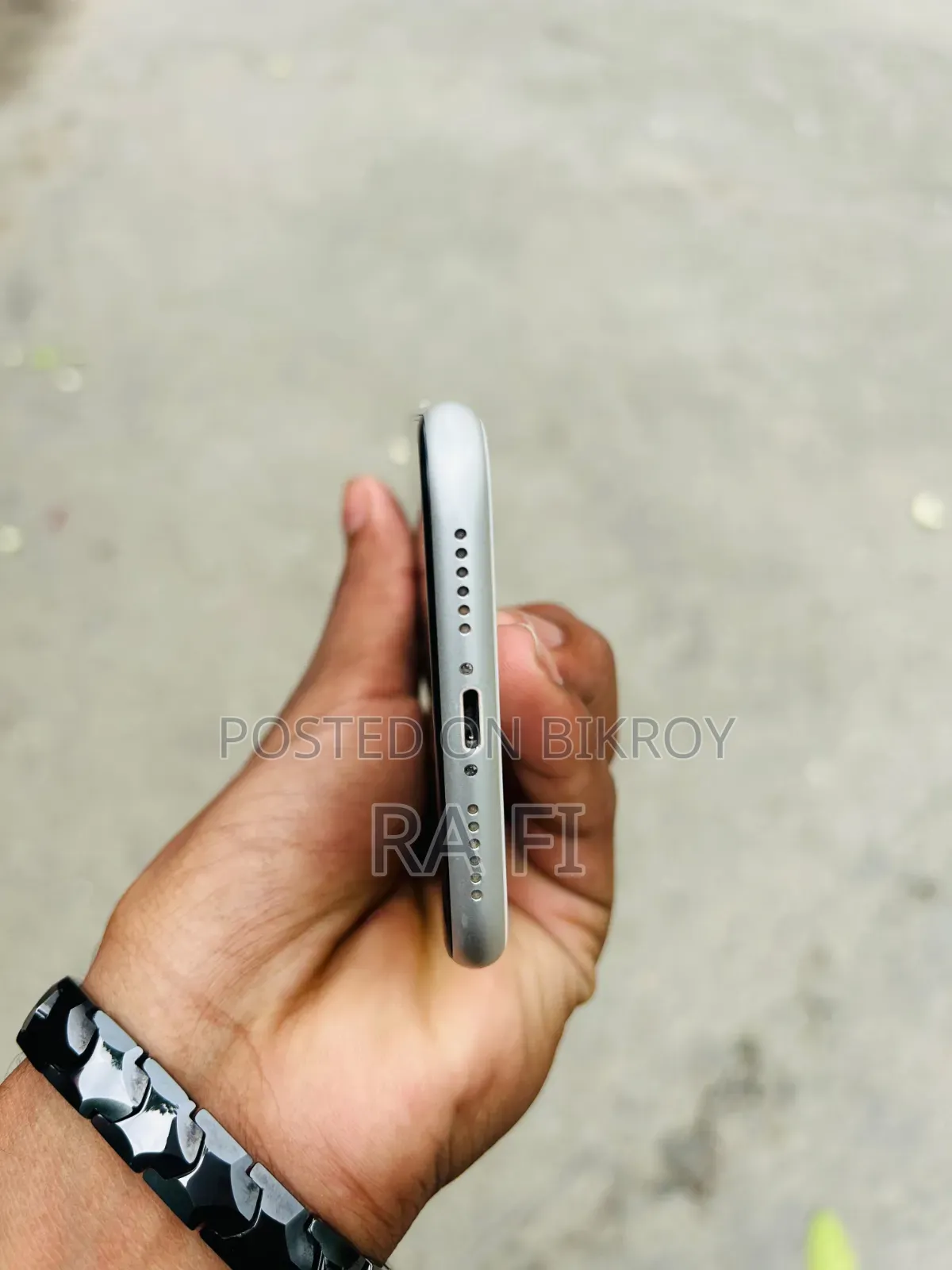 অ্যাপল আইফোন ১১ ৬৪ জিবি হোয়াইট