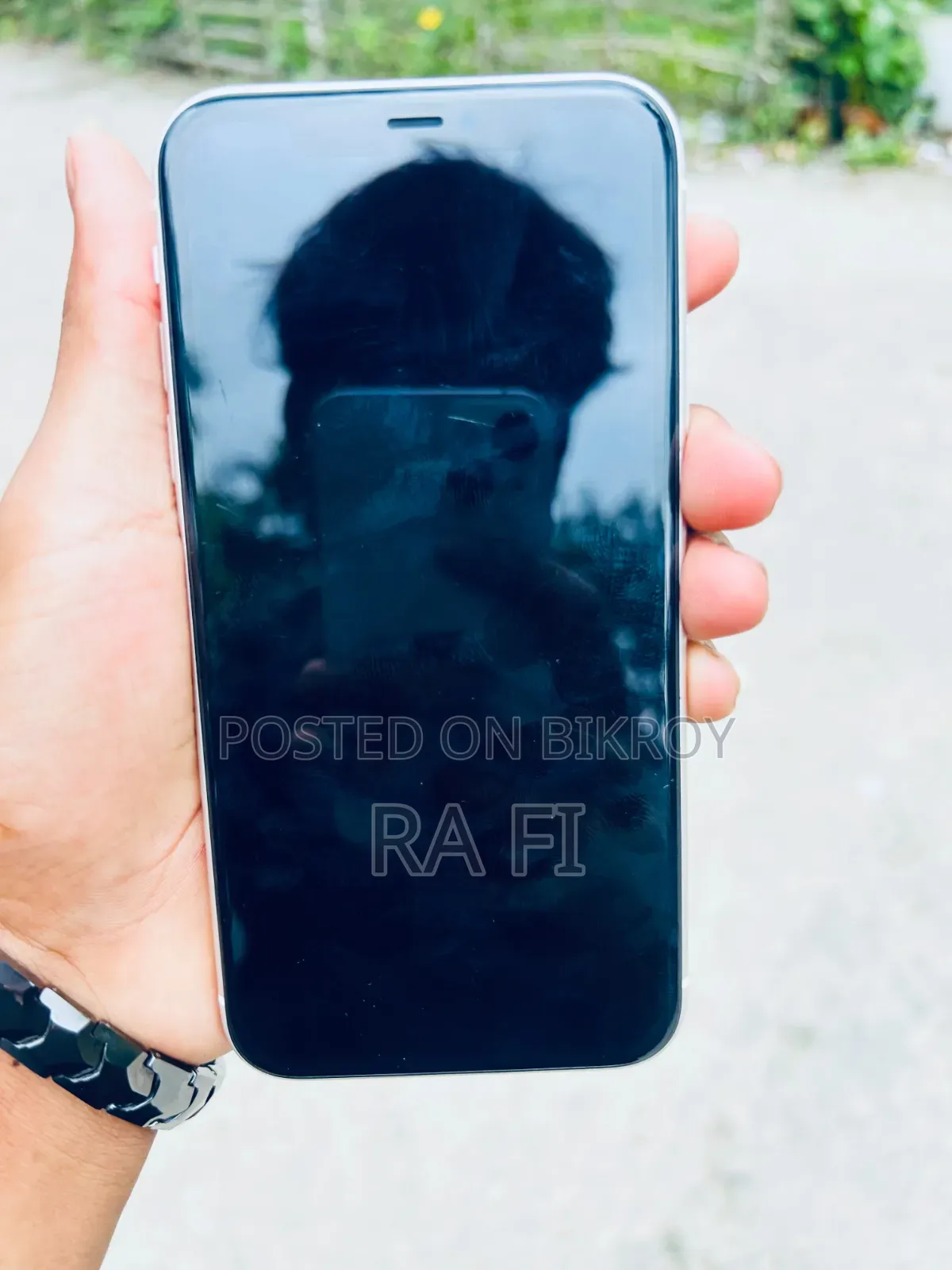 অ্যাপল আইফোন ১১ ৬৪ জিবি হোয়াইট