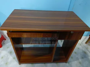 কম্পিউটার টেবিল