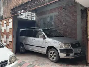 টয়োটা সাকসিড ২০০৫ সিলভার