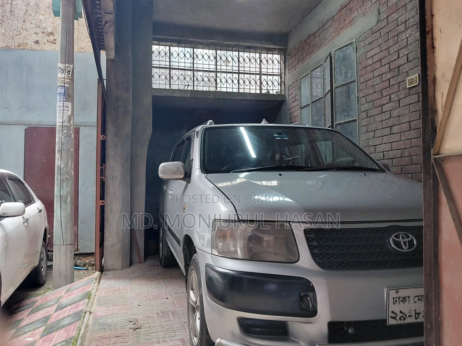 টয়োটা সাকসিড ২০০৫ সিলভার