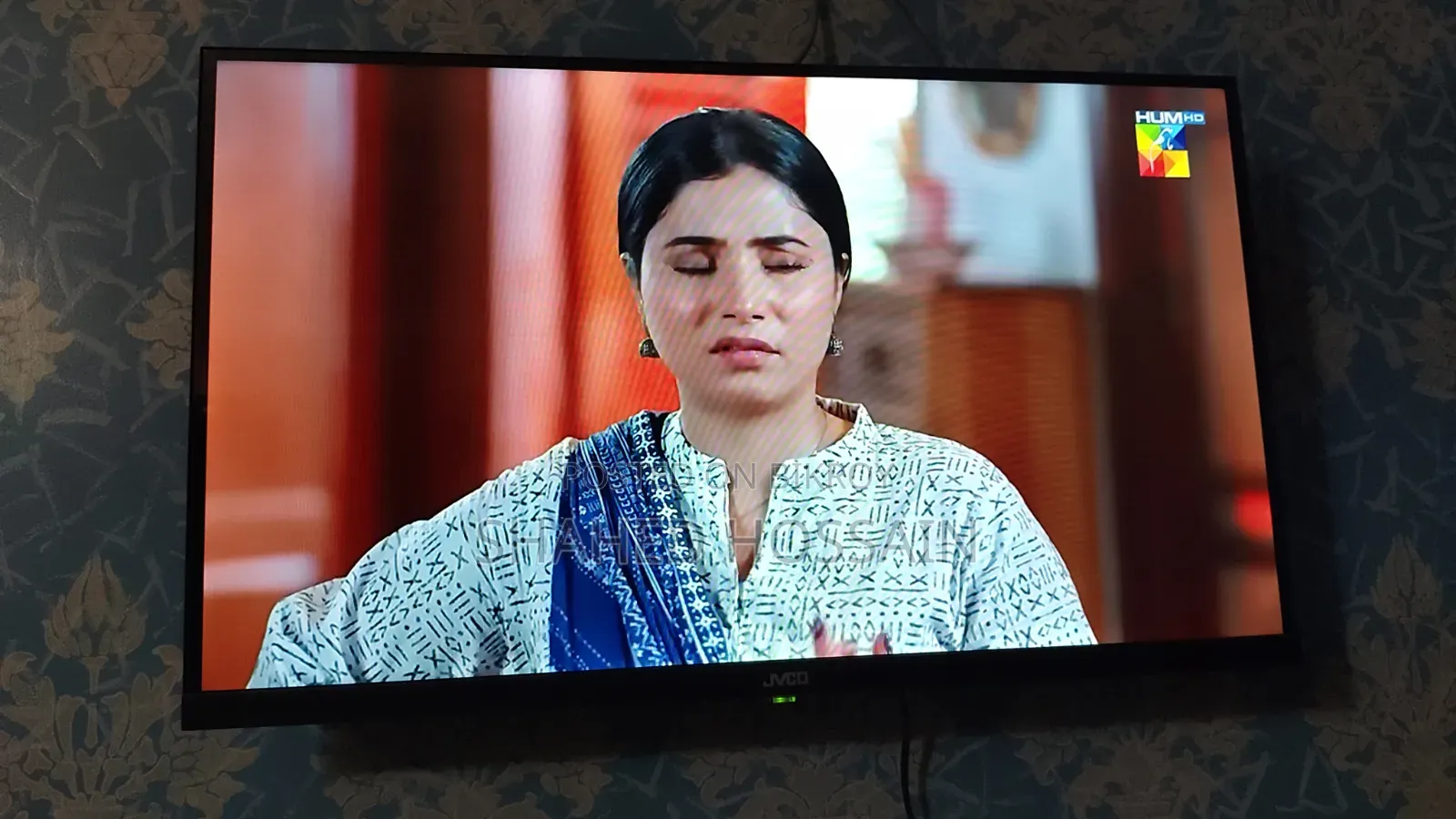 Jvco TV 32 Inch Borderless