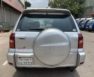 Toyota RAV4 1.8 2004 Silver