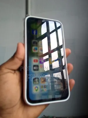 অ্যাপল আইফোন এক্সআর ১২৮ জিবি হলুদ