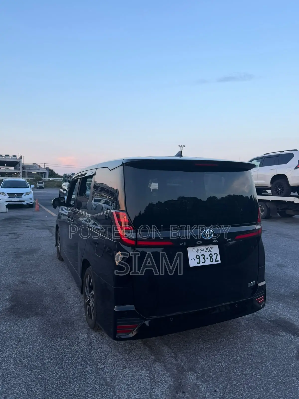 New Toyota Noah 2023 Black