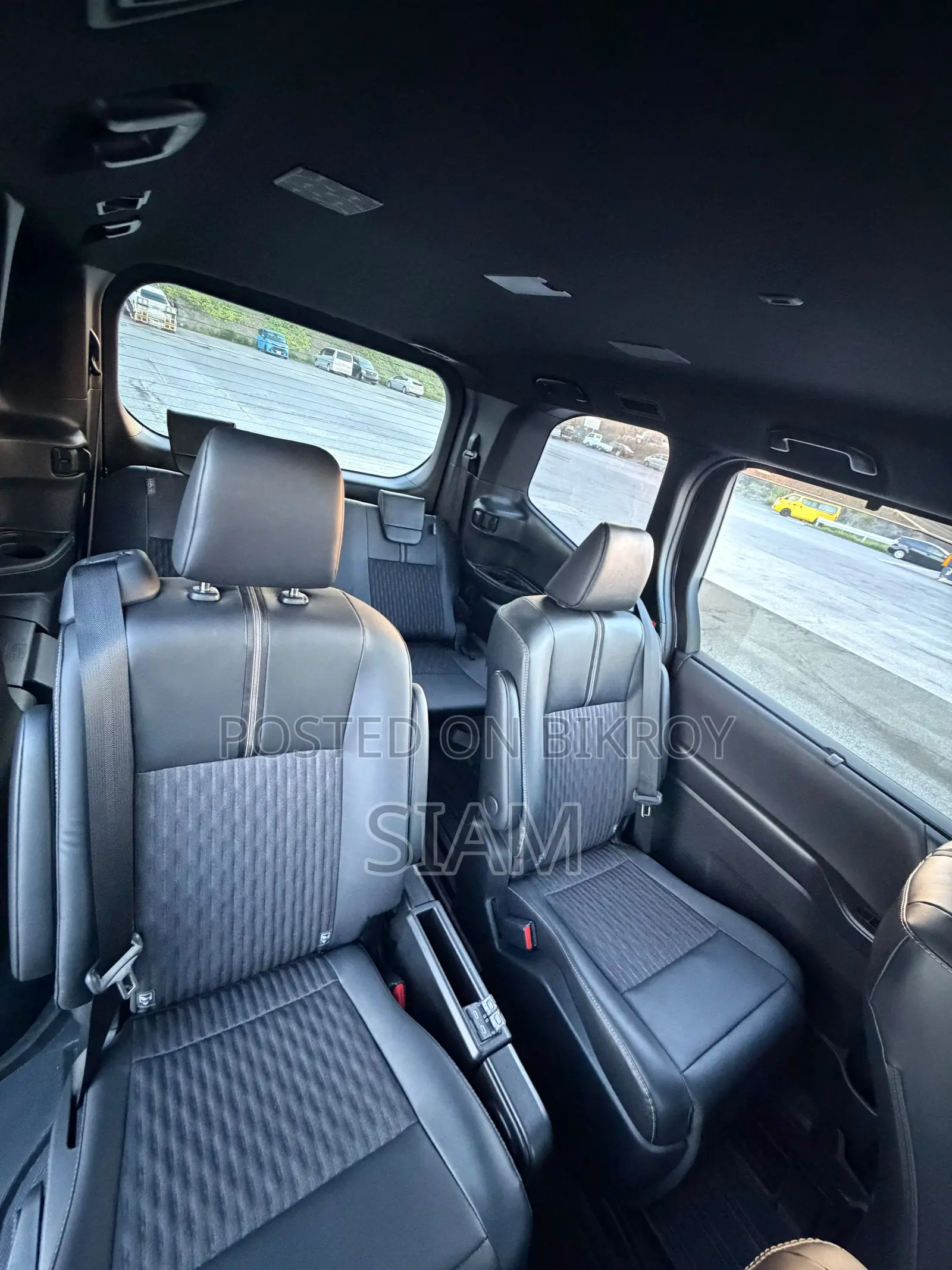 New Toyota Noah 2023 Black