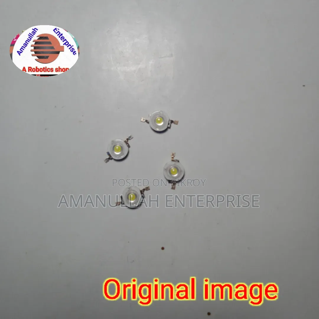 হোয়াইট এলইডি (পাথর) ৩০ পিস