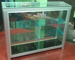 Aluminum glass showcase
