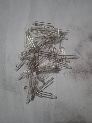 মিনি ইন্ডিকেটরস এলইডি ৩ লেগ ২ কালার (১০০ পিস)