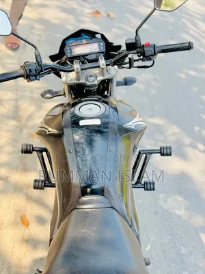 ইয়ামাহা এফজেড ২০২৩ কালো