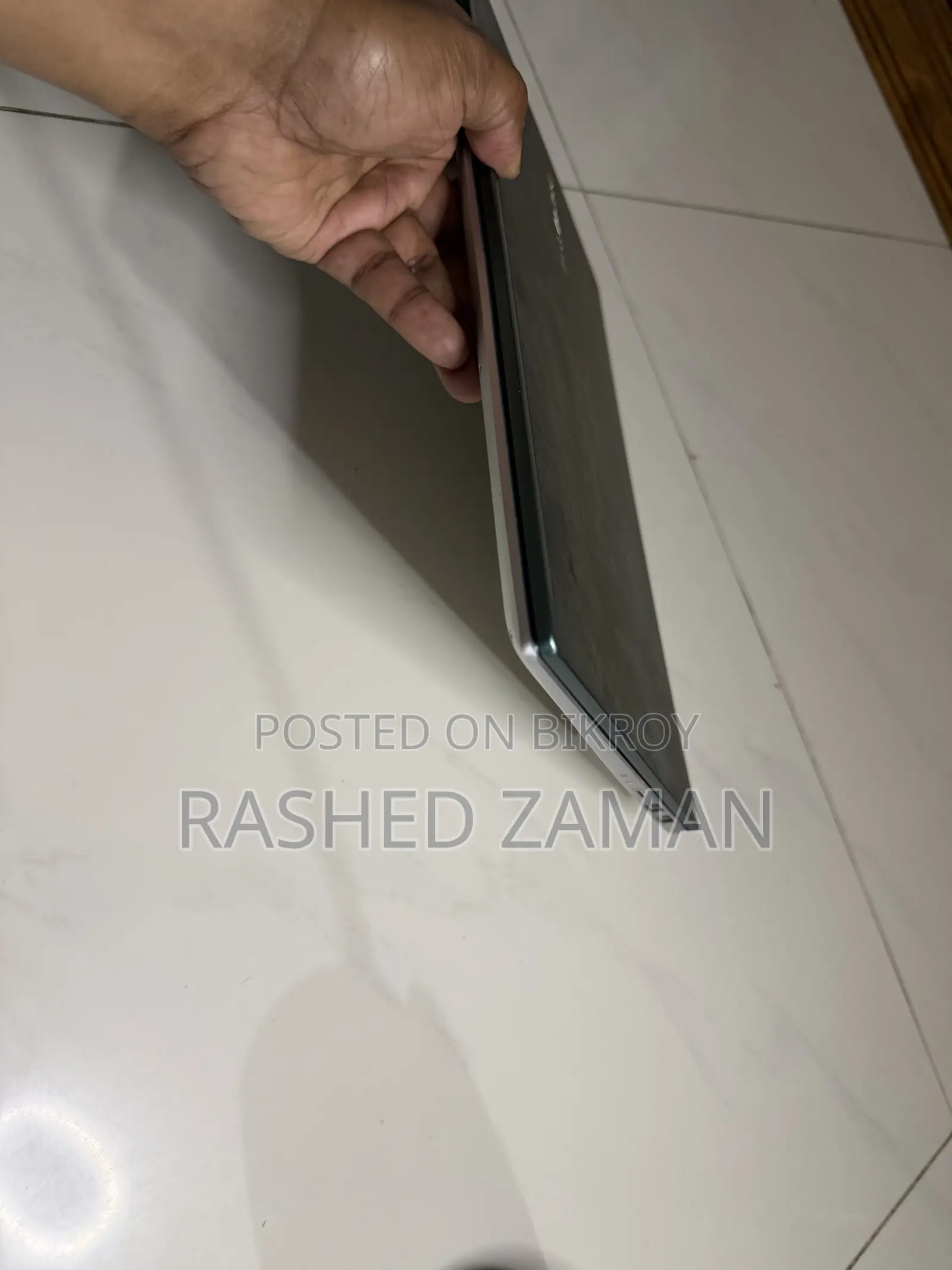 ল্যাপটপ আসুস ভিভুবুক ১৪ ৮জিবি ইন্টেল কোর আই৫ এসএসডি ৫১২জিবি